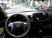 Cần bán Toyota Fortuner G đời 2014, màu bạc