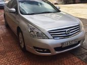 Cần bán Nissan Teana 2.0 AT đời 2010, nhập khẩu xe gia đình