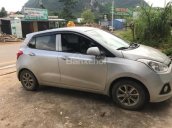 Cần bán gấp Hyundai i10 1.0 năm 2015, màu bạc, nhập khẩu