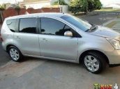 Cần bán Nissan Livina sản xuất 2011, màu bạc, giá 320tr