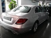 Bán Mercedes E 200 năm 2017, màu bạc như mới