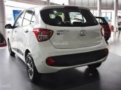 Bán xe Hyundai Grand i10 1.0 MT năm 2017, màu trắng, giá tốt