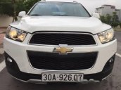 Bán gấp Chevrolet Captiva LTZ đời 2015, màu trắng như mới, 660tr