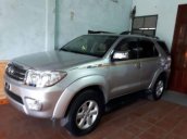 Bán Toyota Fortuner G đời 2012, màu bạc số sàn 