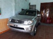 Bán Toyota Fortuner G đời 2012, màu bạc số sàn 