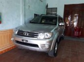 Bán Toyota Fortuner G đời 2012, màu bạc số sàn 