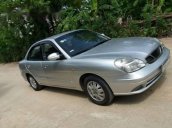 Cần bán xe Daewoo Nubira đời 2001, màu bạc còn mới