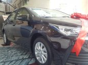 Bán Toyota Corolla Altis 1.8E MT năm 2018, màu đen, số sàn mạnh mẽ tinh tế