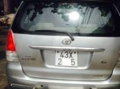 Cần bán Toyota Innova đời 2010, màu bạc xe gia đình giá cạnh tranh