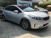 Quận 12 - Bán xe Kia Cerato 1.6MT giá tốt tháng 12/2018