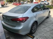 Quận 12 - Bán xe Kia Cerato 1.6MT giá tốt tháng 12/2018