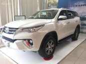 Toyota Giải Phóng bán xe Fortuner 2017 đủ màu, giao ngay. LH 0963584444