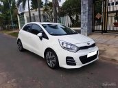 Cần bán Kia Rio năm 2015, màu trắng, nhập khẩu nguyên chiếc số tự động, giá tốt