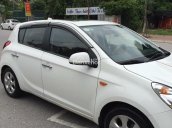 Cần bán lại xe Hyundai i20 1.4 đời 2011, màu trắng, nhập khẩu nguyên chiếc xe gia đình, giá tốt