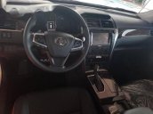 Bán xe Toyota Camry 2.5Q đời 2017, màu bạc