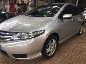 Cần bán Honda City MT đời 2013, màu bạc, giá chỉ 405 triệu