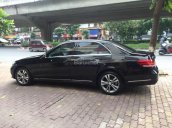 Cần bán xe Mercedes E250 đời 2013 đen/kem