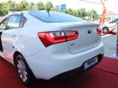 Bán ô tô Kia Rio MT sản xuất 2015, màu trắng, nhập khẩu Hàn Quốc, giá chỉ 470 triệu