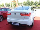 Bán ô tô Kia Rio MT sản xuất 2015, màu trắng, nhập khẩu Hàn Quốc, giá chỉ 470 triệu