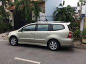 Cần bán Nissan Livina đời 2011, màu vàng 