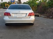 Cần bán xe Mercedes E200 đời 2014, màu bạc