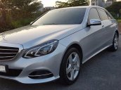 Cần bán gấp Mercedes E200 2014, màu bạc