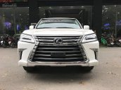 Bán ô tô Lexus LX 570 5.7 AT 2017, màu trắng, xe nhập Trung Đông mới 100%