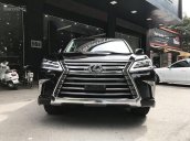 Cần bán xe Lexus LX 570 AT sản xuất 2017, màu đen, nhập khẩu Trung Đông mới 100%