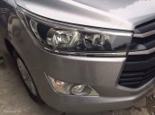 Cần bán xe Toyota Innova 2.0E 2016, ĐK 2017 số sàn màu bạc