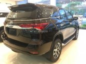 Toyota Fortuner 4x4V màu đen - Nhập khẩu nguyên chiếc, bảo hành 3 năm - Đại lý Toyota Mỹ Đình