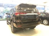 Toyota Fortuner 4x4V màu đen - Nhập khẩu nguyên chiếc, bảo hành 3 năm - Đại lý Toyota Mỹ Đình