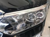 Bán Toyota Camry 2.0 E mẫu mới 2018, sang trọng mọi ánh nhìn