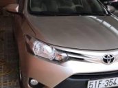 Cần bán Toyota Vios E đời 2015, màu bạc số sàn giá cạnh tranh