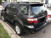 Xe Toyota Fortuner V AT năm 2010, màu đen giá cạnh tranh