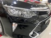 Bán Toyota Camry 2.5Q năm 2017, màu đen