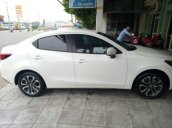 Cần bán lại xe Mazda 2 đời 2016, màu trắng, giá chỉ 498 triệu