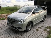 Bán ô tô Toyota Innova E MT đời 2016, màu bạc số sàn