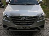 Bán ô tô Toyota Innova E MT đời 2016, màu bạc số sàn