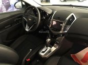 Bán Chevrolet Cruze LT 1.6L 2017, màu đen