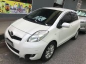 Cần bán Toyota Yaris đời 2008, màu trắng số tự động