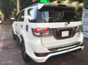 Cần bán xe Toyota Fortuner TRD Sportivo 4x4 AT đời 2014, màu trắng, 815 triệu