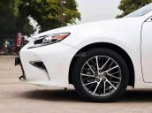 Cần bán xe Lexus ES 350 đời 2016, màu trắng, xe nhập