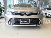 Toyota Camry 2.0E - Model 2018, màu nâu vàng, giá tốt, xe giao ngay - đại lý Toyota Mỹ Đình/ Hotline: 0973.306.136