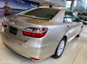 Toyota Camry 2.0E - Model 2018, màu nâu vàng, giá tốt, xe giao ngay - đại lý Toyota Mỹ Đình/ Hotline: 0973.306.136