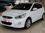 Cần bán xe Hyundai Accent 1.4AT sản xuất 2015, màu trắng số tự động