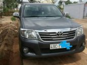 Cần bán Toyota Hilux đời 2012 giá cạnh tranh