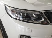 Bán Kia Sorento máy xăng 2.4L, bản cao cấp, Full Option, giao xe ngay, hỗ trợ trả góp L/H 0986.075.600