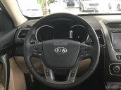 Bán Kia Sorento máy xăng 2.4L, bản cao cấp, Full Option, giao xe ngay, hỗ trợ trả góp L/H 0986.075.600