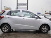 Bán xe Hyundai i10 MT đời 2016, màu bạc, giá tốt