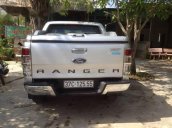 Bán xe Ford Ranger XLT đời 2014, màu bạc